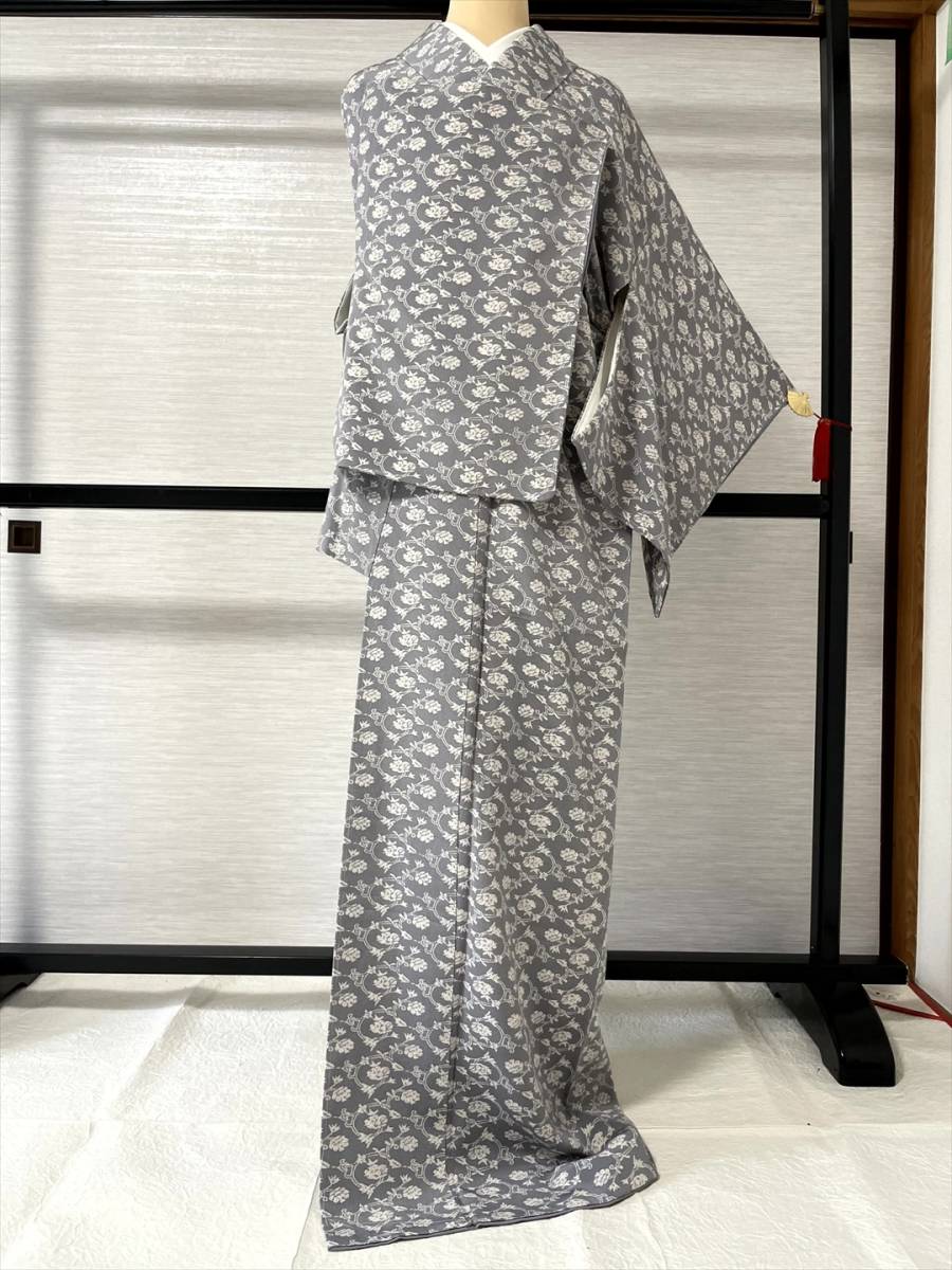 数量は多い □着物の越田□裄64身丈158 正絹 小紋 袷 広衿 ちりめん