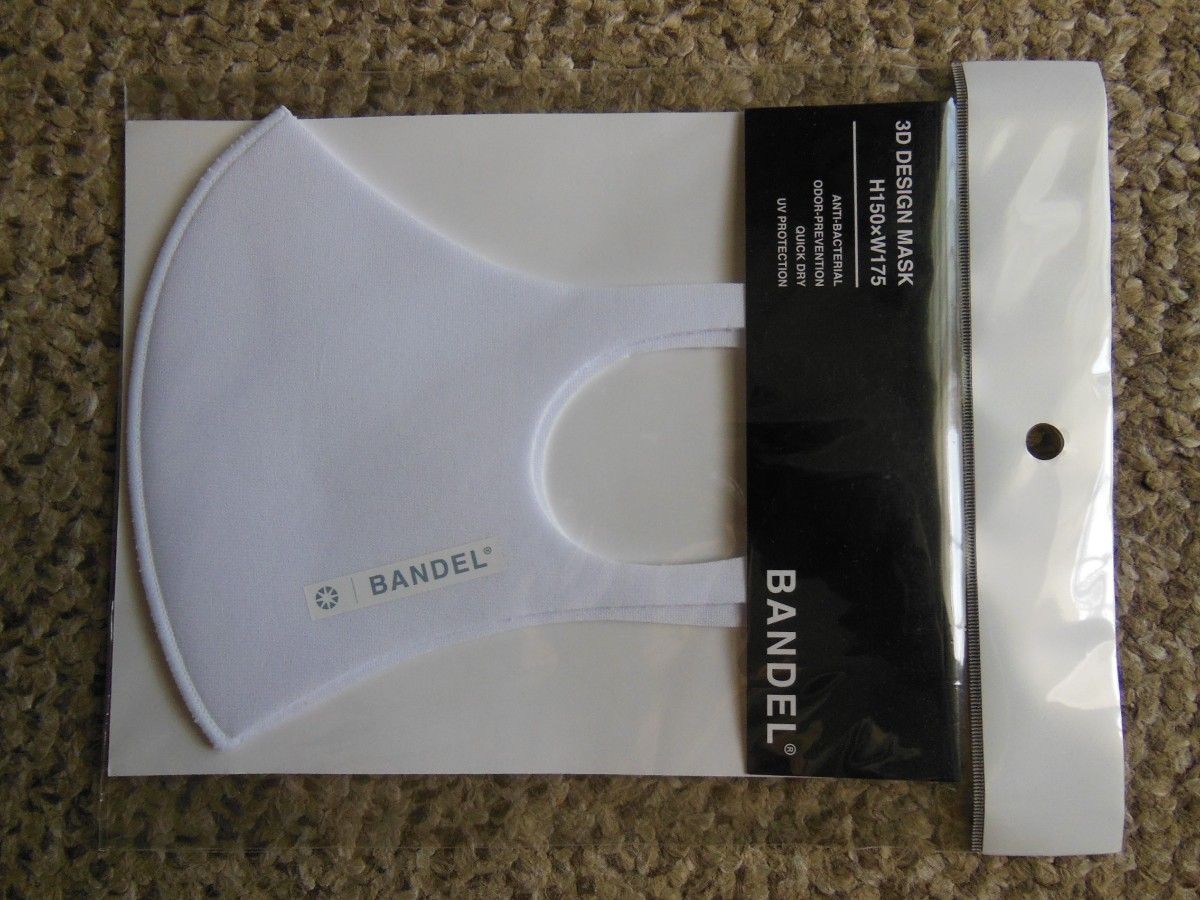 新品 BANDEL 3Dデザインマスク 5枚セット 白×3/グレー×1/黒×1