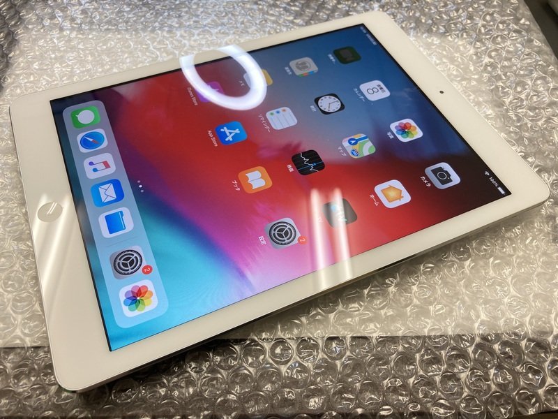 ☆超目玉】 第1世代 Air iPad HD983 Wi-Fiモデル シルバー 64GB A1474