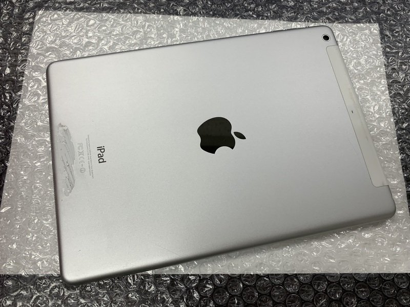 DI562 SoftBank iPad Air 第1世代 Wi-Fi+Cellular A1475 シルバー 16GB 判定○ ジャンク ロックOFF_画像2