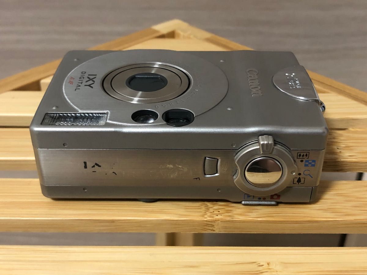 Canon IXY DIGITAL初代 万画素 動作品 現状渡し コンパクトデジタル