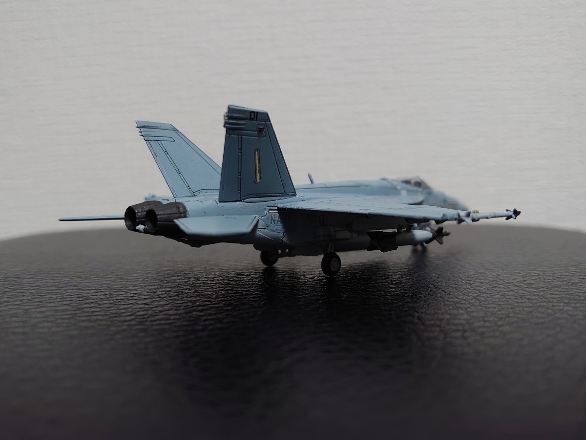 F-18 F/A-18E スーパーホーネット トップガン マーヴェリック F-18 F/A-18E スーパーホーネット トップガン マーヴェリック