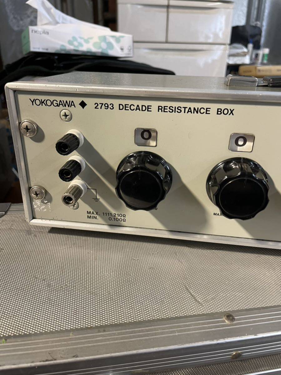 F45。YOKOGAWA 2793 DECADE RESISTANCE BOX 6ダイヤル可変抵抗器 _画像2