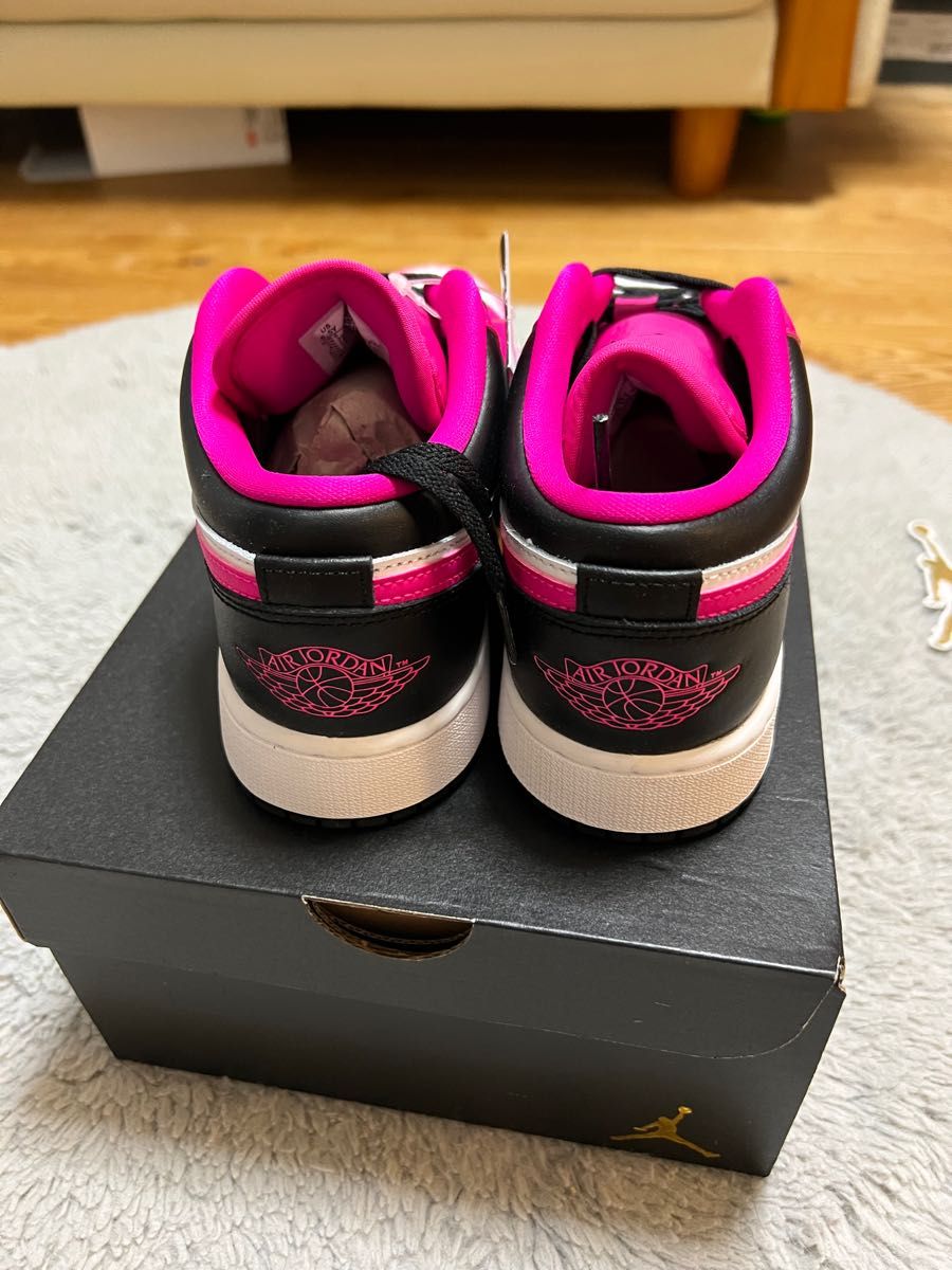 Nike GS Air Jordan 1 Low ALT Fierce Pink ナイキ 黒タグcm｜PayPay