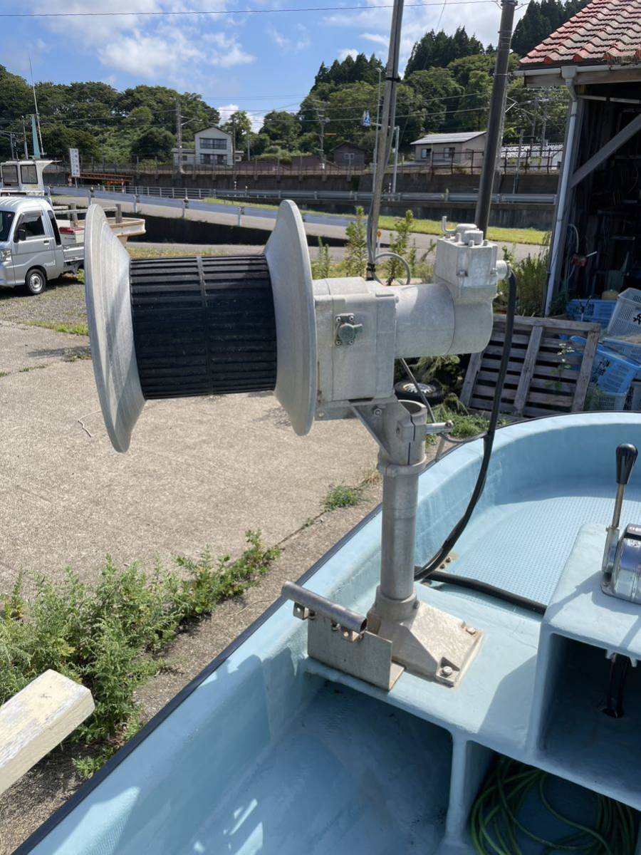 ヤングネット　ラインホーラ　巻き上げ機　漁船　12V 岩崎電気工業　NP2T ヤングローラー　ネットローラー　着払い