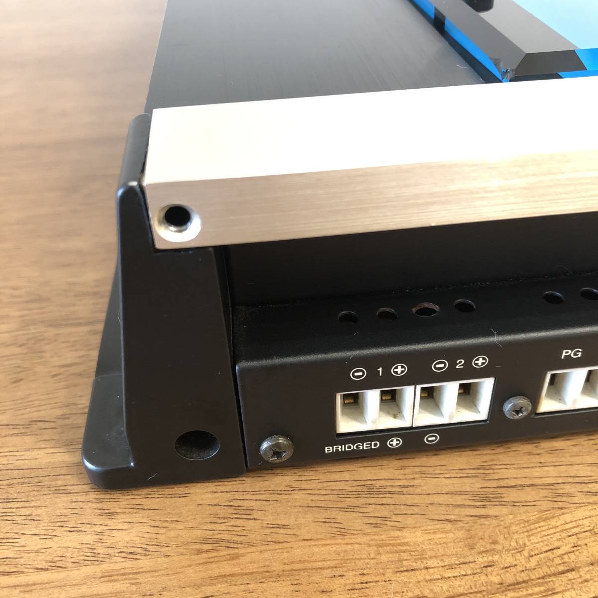 Mcintosh マッキントッシュ MC431 車用4ch 車載用 カーアンプ Mcintosh マッキントッシュ MC431 車用4ch 車載用 カーアンプ