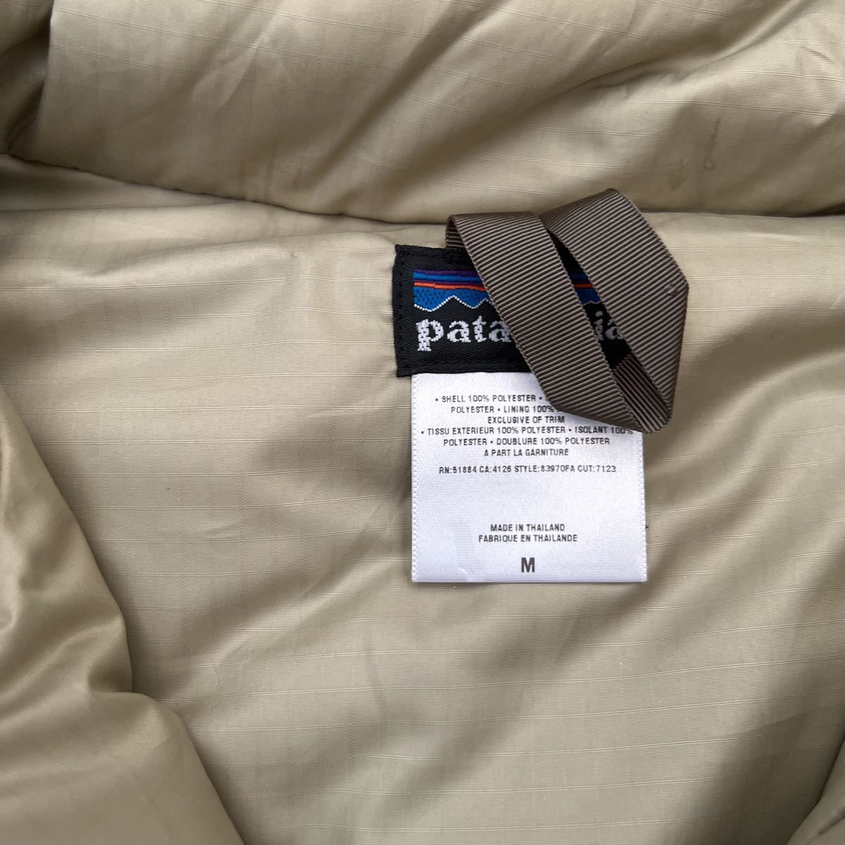 patagonia パフボール セーター M オリーブ|Yahoo!フリマ(旧 patagonia パフボール セーター M オリーブ|Yahoo!フリマ(旧