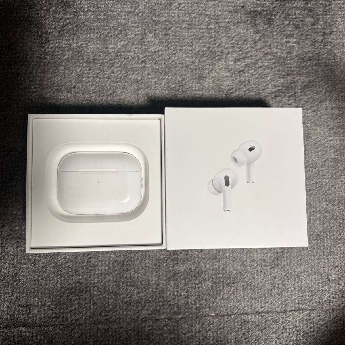 贅沢 AirPods Pro 第2世代 イヤホン、ヘッドフォン - midwestrg.com