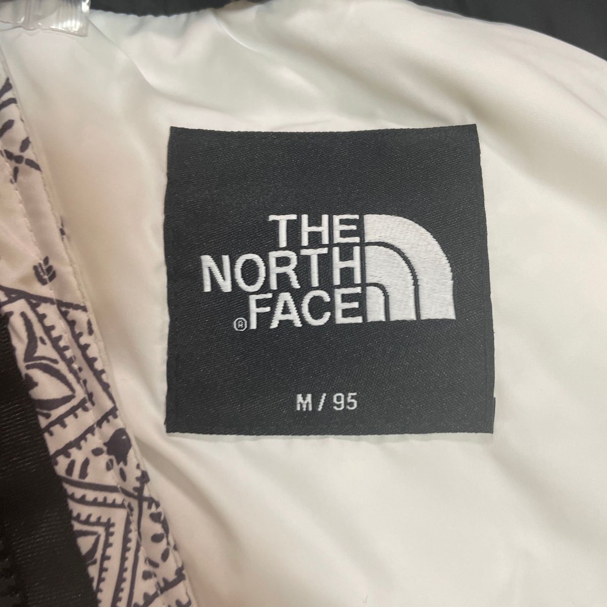 【値下げ中】THE NORTH FACE  新品未使用　正規品　ノースフェイス　1996ノベルティヌプシ ダウンジャケット　