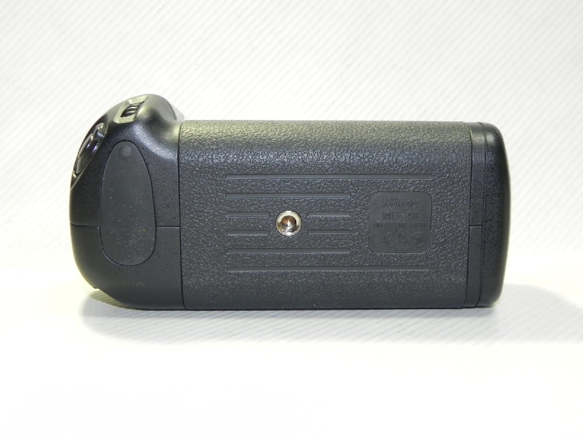 Yahoo!オークション - Nikon バッテリーパック MB-40(展示品) Yahoo!オークション - Nikon バッテリーパック MB-40(展示品)