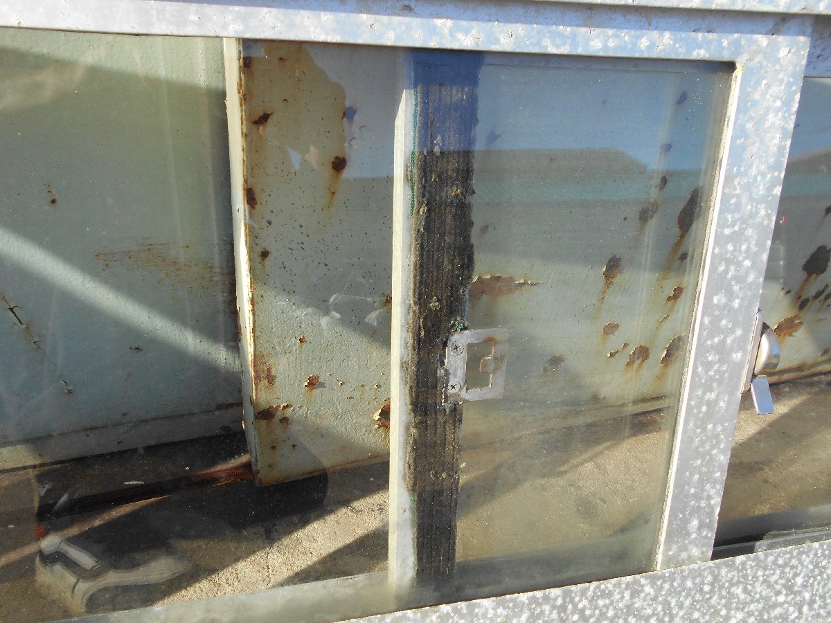 25-641 2個セット 船舶用アルミサッシ 引違い窓 漁船、釣り船 25-641 2個セット 船舶用アルミサッシ 引違い窓 漁船、釣り船