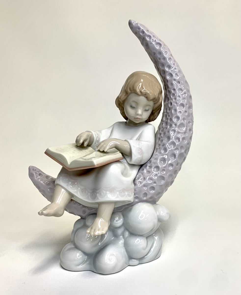 tar86 【絶版】LIADORO　リヤドロ　月でうたたね　天使　月　本　フィギリン　陶器人形　西洋陶器