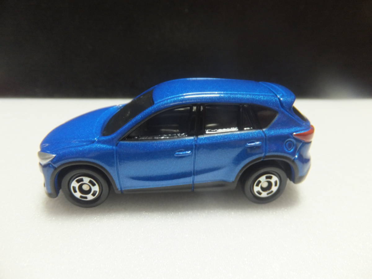 トミカ　82　マツダ　CX-5（初回特別カラー）箱汚れあり_画像4