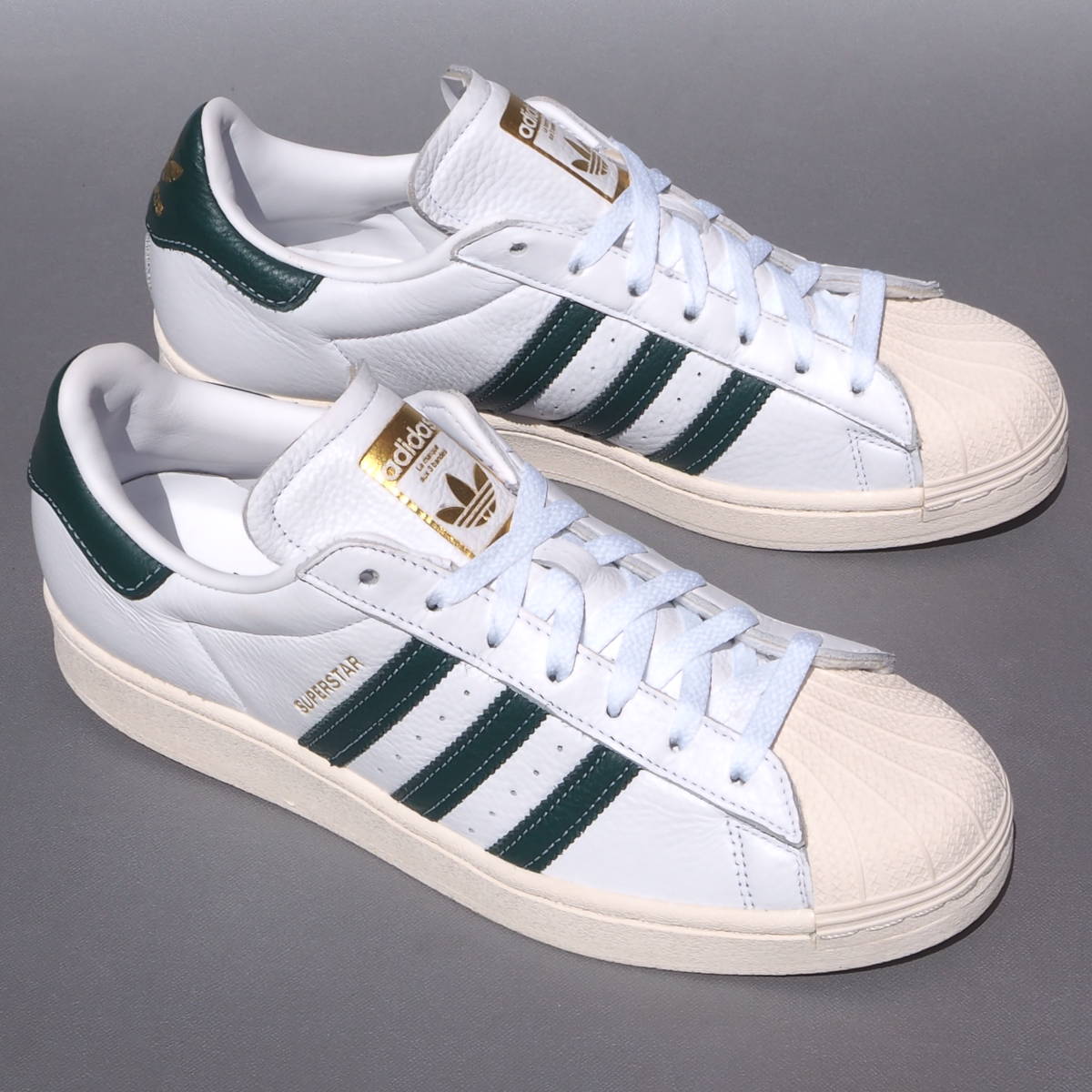 美品!! 28cm 新品 22年製 限定 adidas SUPERSTAR スーパースター 白ｘ緑 金ベロ 天然皮革 レザー