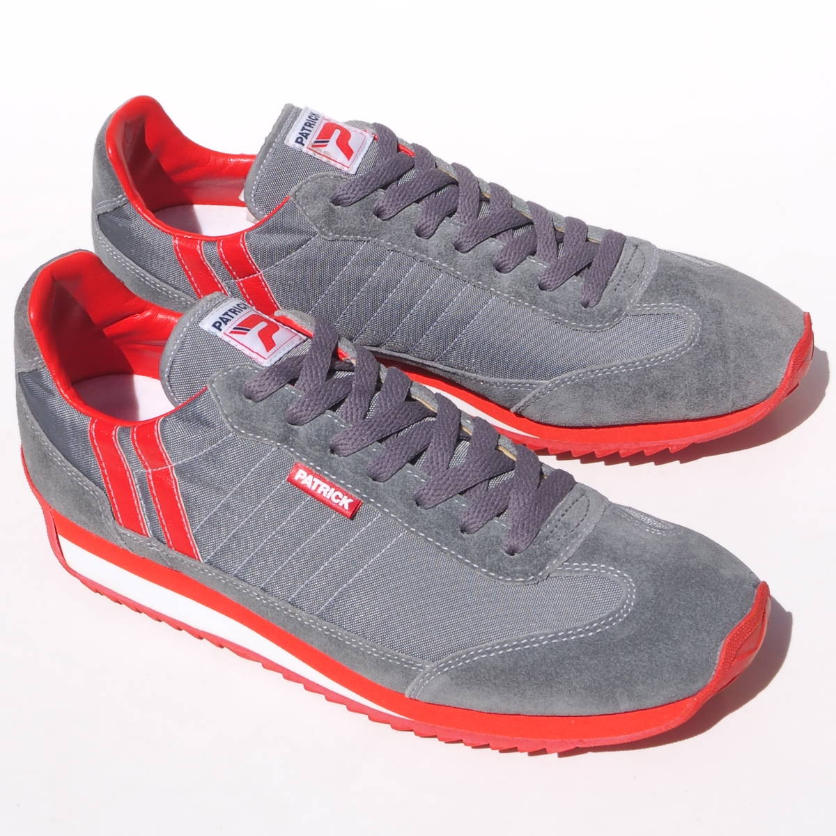 低価格 美品!! 43 スニーカー MARATHON パトリック グレーx赤