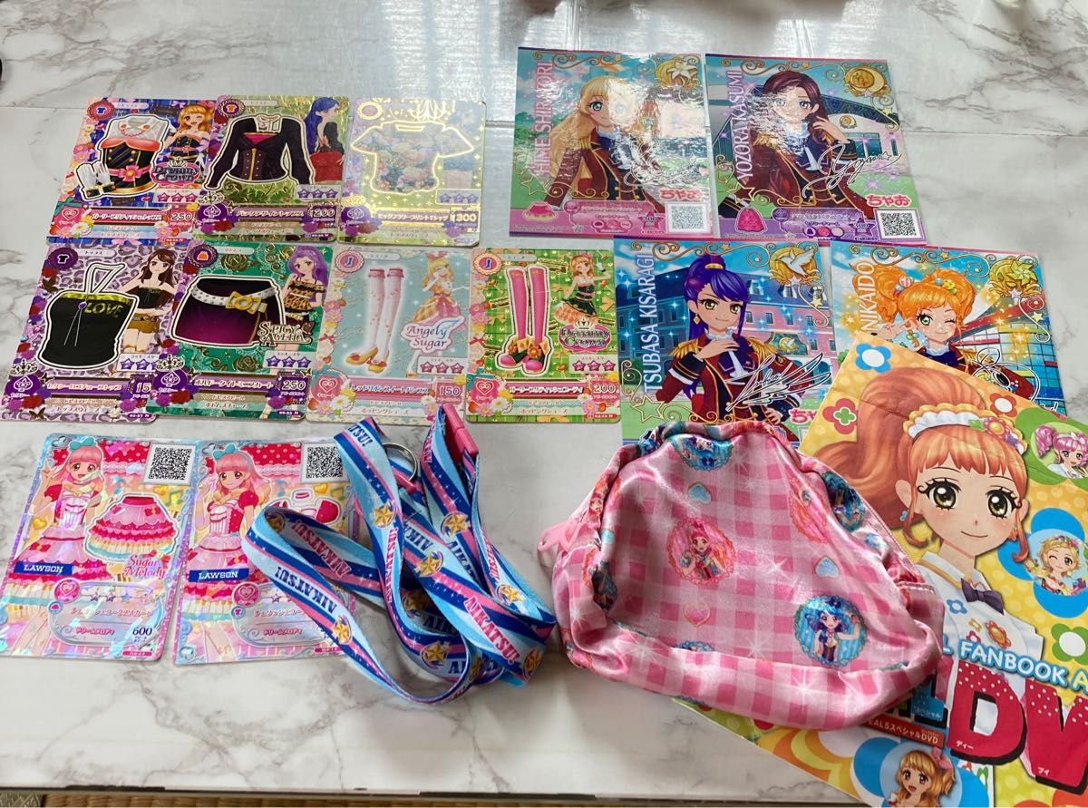 アイカツフレンズカード  アイカツスターズカード アイカツDVアイカツネックストラップ アイカツストラップ アイカツポーチ