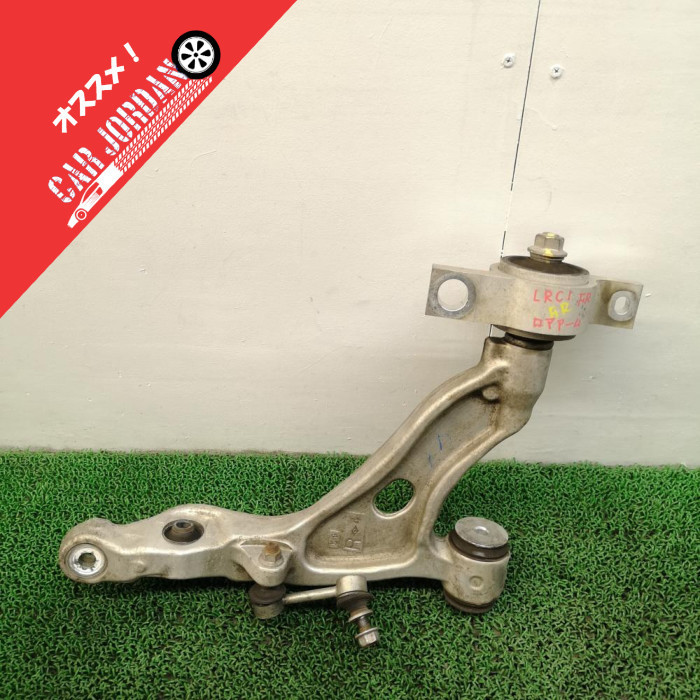 AVC10【フロント ロアアーム 右】48620-30320 H27 レクサス RC300h Fスポーツ (7.3万km) LRC1
