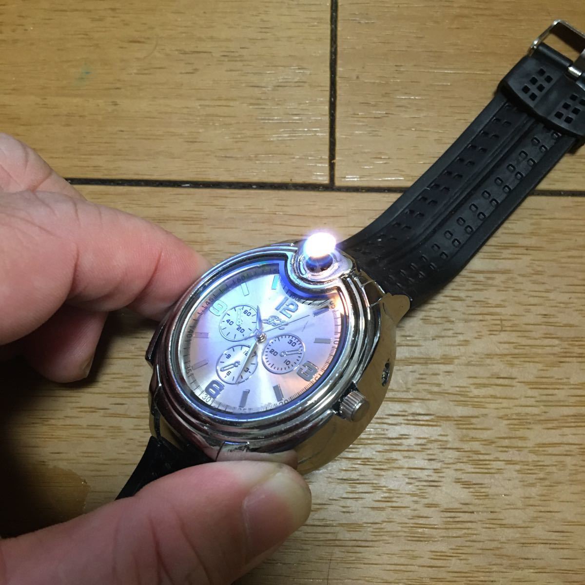 新品　まとめ売り3個売り　ライター付き時計_ライター付き腕時計