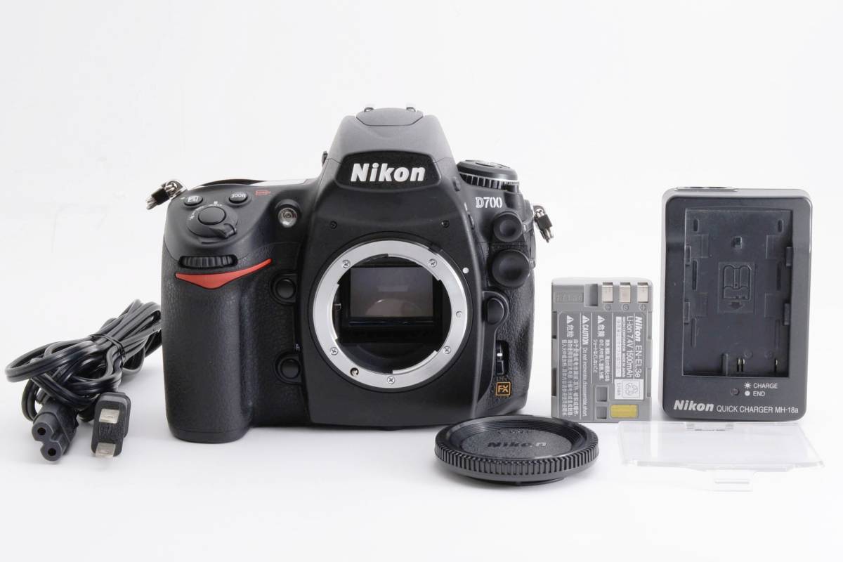 【美品】ニコン Nikon D700 ボディ　《ショット数2822回》 　　 　　　SE270917A2497_画像1