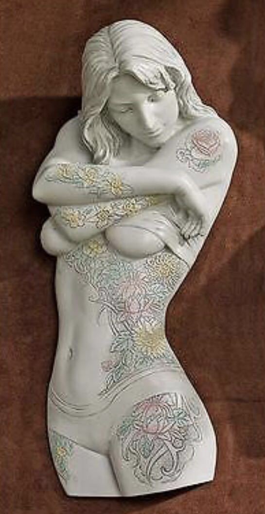 タトゥー・ガール 壁掛けオブジェ セクシーガール 女性像