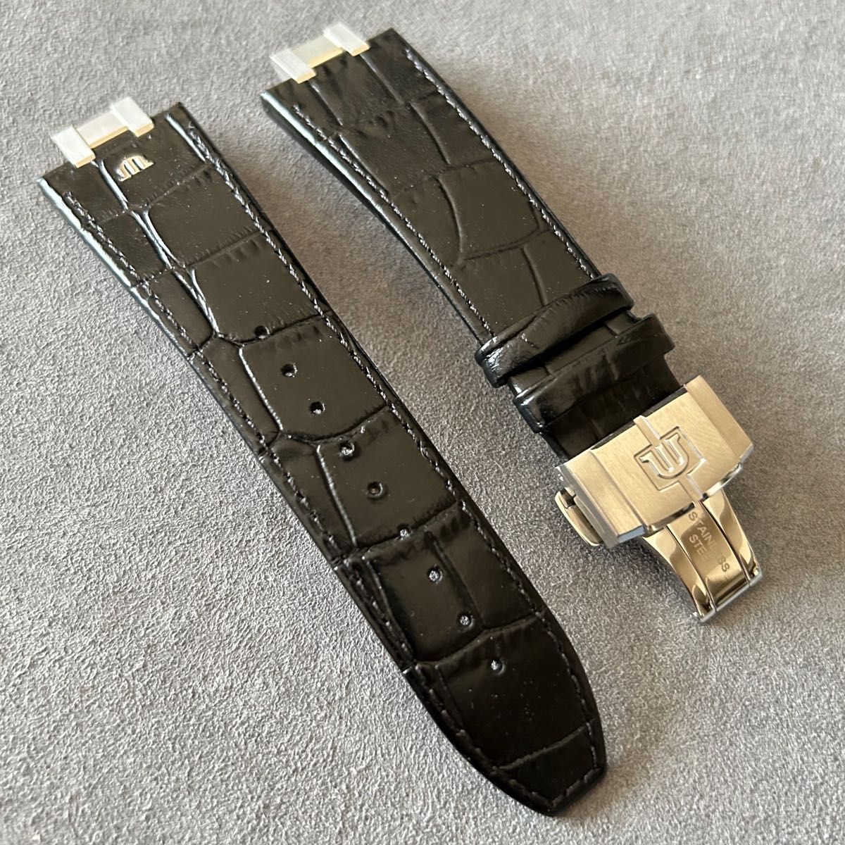 新品・未使用 モーリスラクロア アイコン 42ミリ レザーベルト 新品・未使用 モーリスラクロア アイコン 42ミリ レザーベルト