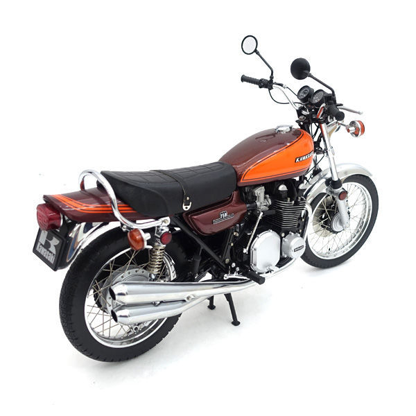 ★ AUTOart KAWASAKI カワサキ 1 6 750RS Z2 入手困難 絶版品 (0220460541)_画像3