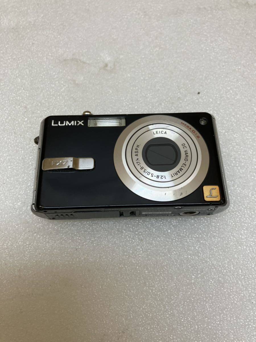 XL7494 Panasonic　LUMIX　DMC-FX7　1:2.8-5.0/5.8-17.4　コンパクトデジタルカメラ　パナソニック　ルミックス_画像1