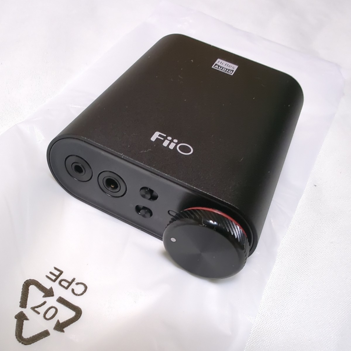 ファッション **FiiO 2023年9月購入、使用頻度少なく美品です。** ES