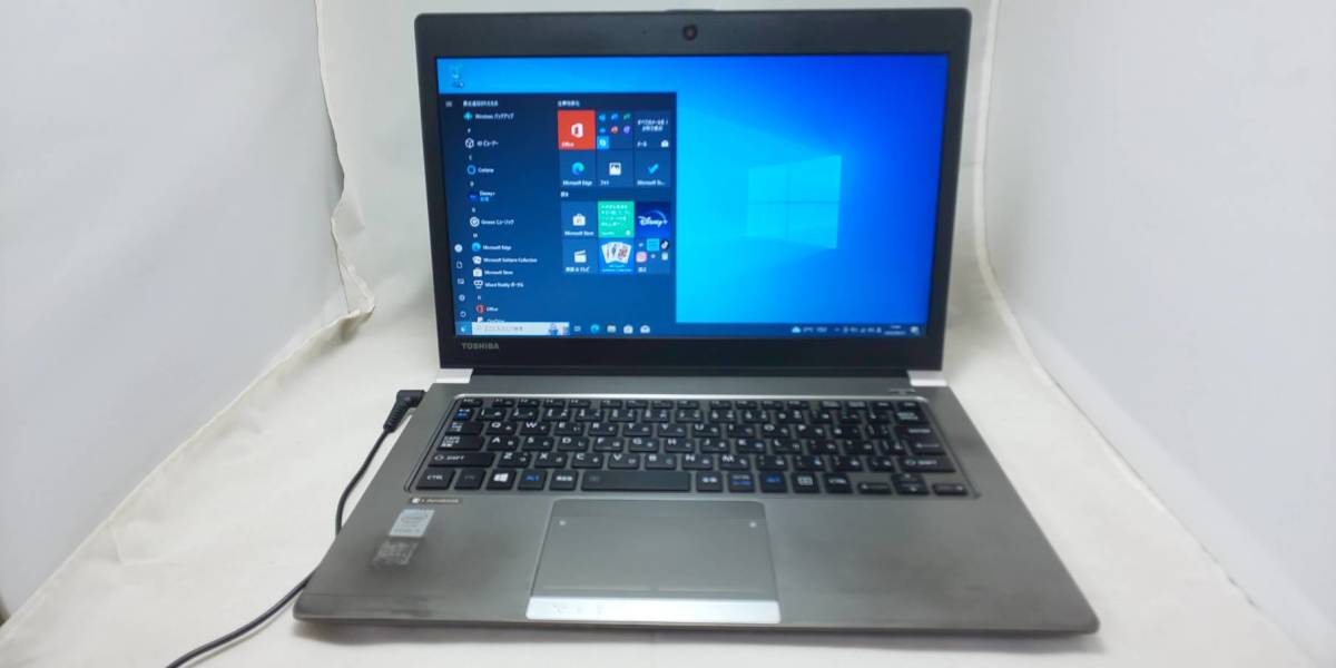 230622 TOSHIBA dynabook R63/P (corei5-5200U / メモリ8GB / SSD128GB / Bluetooth / webカメラ / 無線LAN / Win10)_画像1