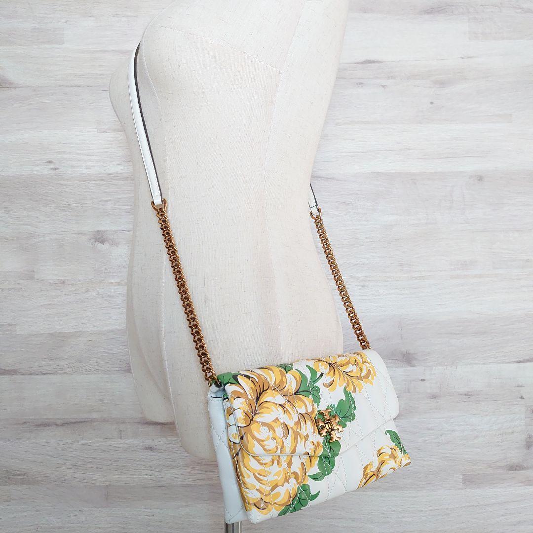 美品 Tory Burch トリーバーチ KIRA CHEVRON QUILTED FLORAL キラ