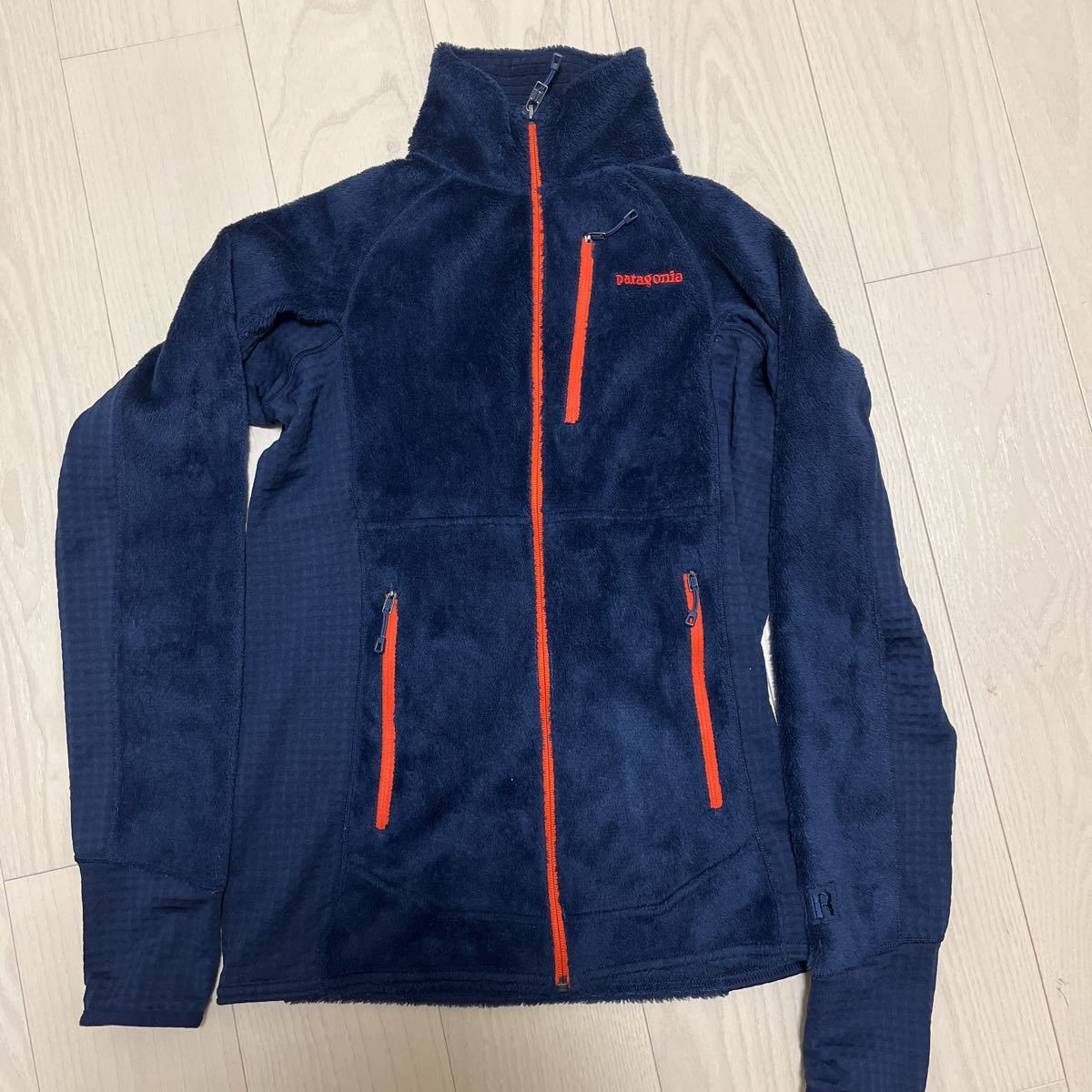 人気特価激安 パタゴニア patagonia r2ジャケット ネイビー オレンジ