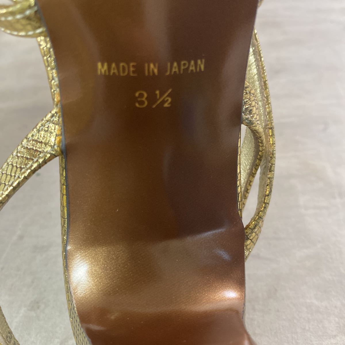 3639☆ NATURAL BEAUTY ナチュラル ビューティー パンプス ドレス カジュアル レディース 日本製 3.5 ゴールド_画像6