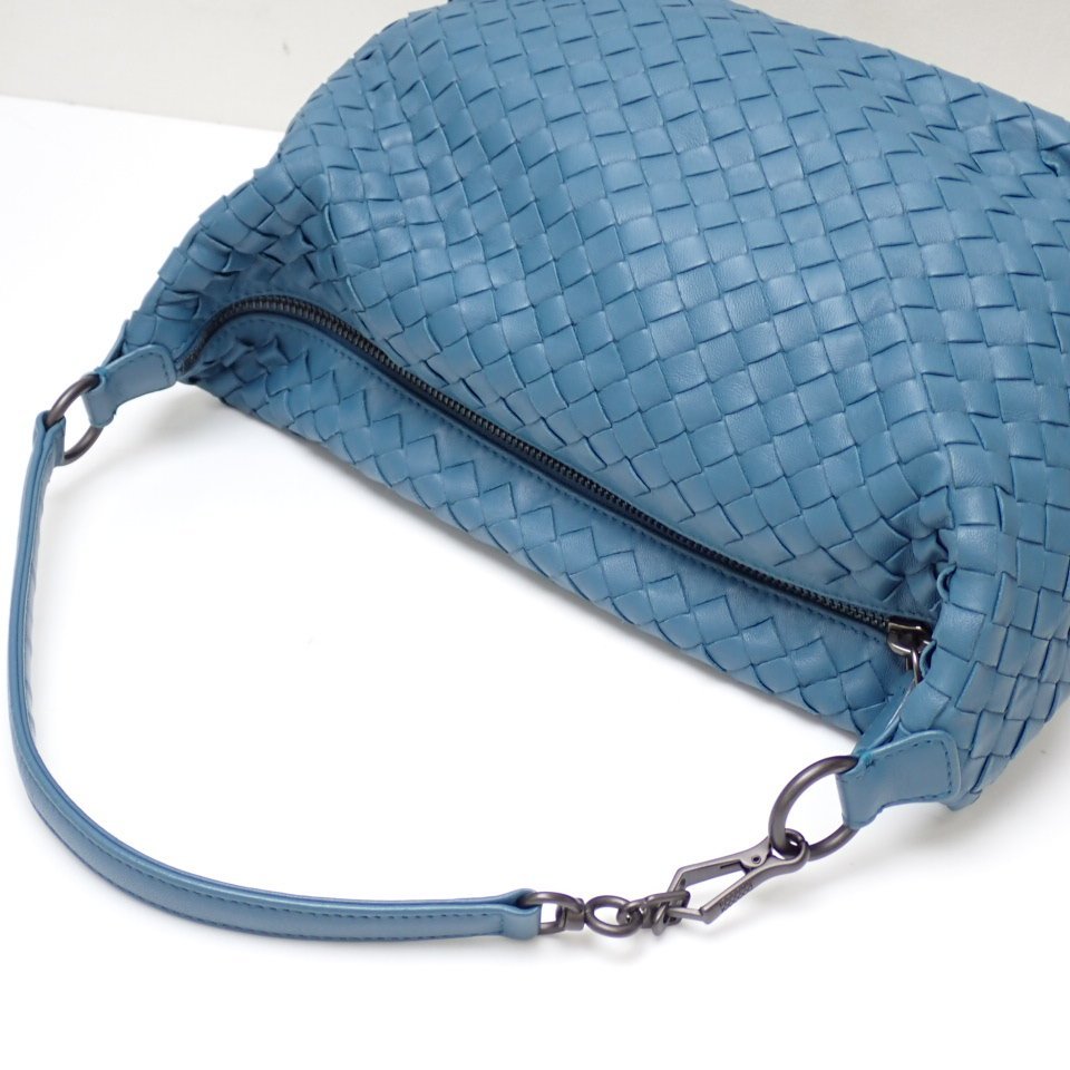 □BOTTEGA VENETA/ボッテガヴェネタ イントレチャート セミショルダーバッグ/コバルトブルー/レザー/肩掛け/保管袋付き&1913800013_画像3