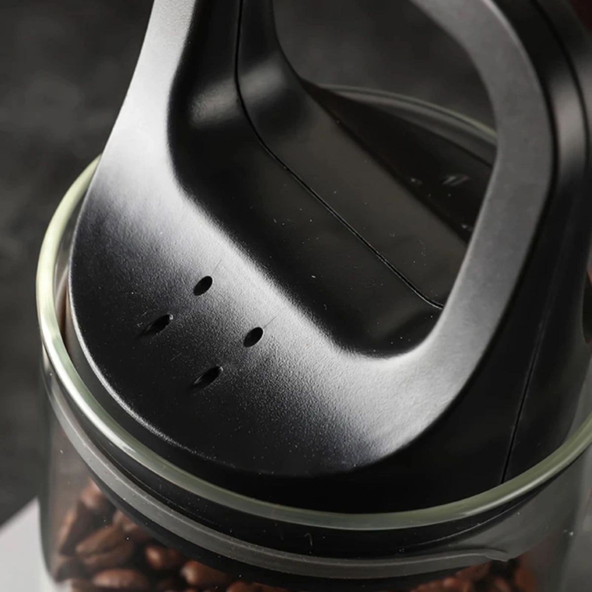 真空保存容器　密閉容器　キャニスター　コーヒー　食品保存　ナッツ類