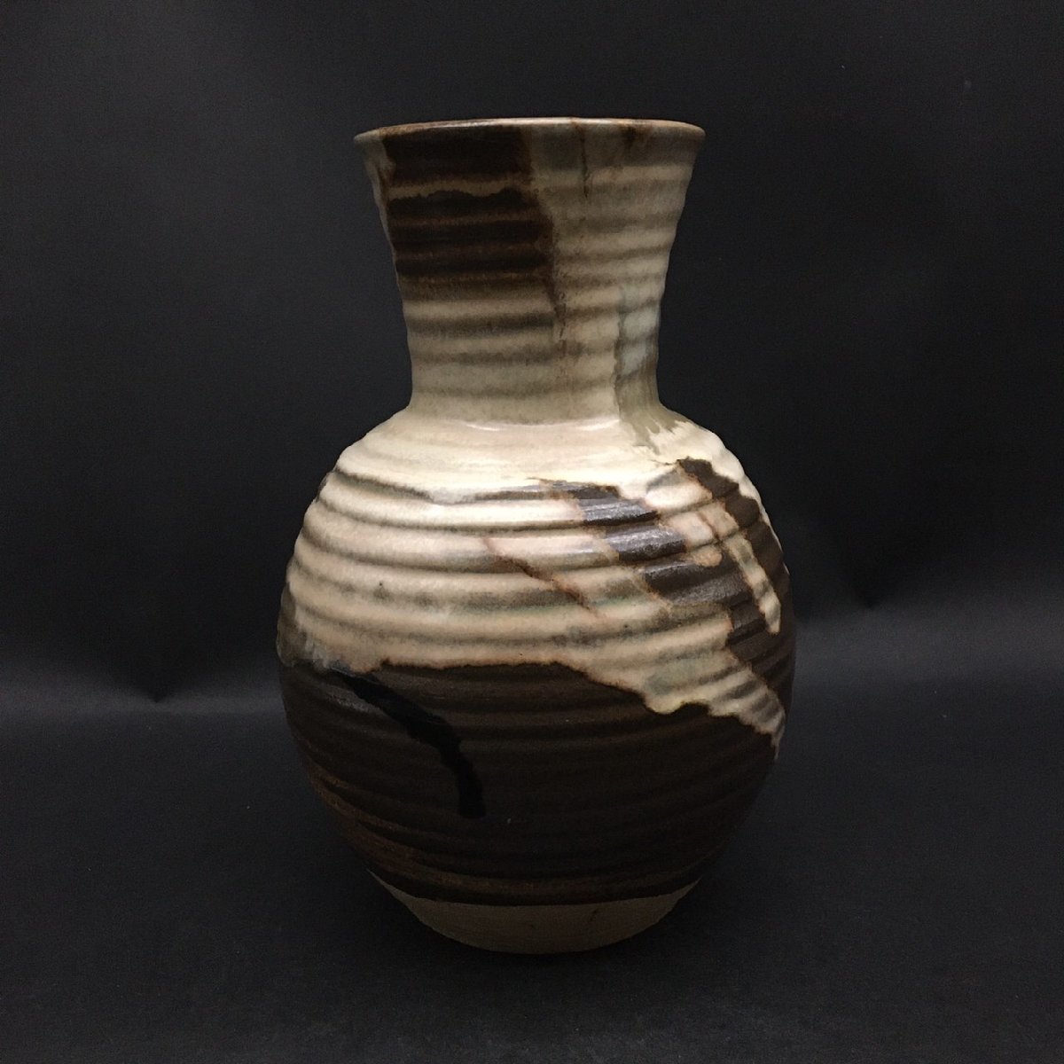 FG0904-22-3-3 薩摩焼 花瓶 花器 壺 壷 桃伯 共箱 H24.5cm口径8.5㎝ 80サイズ_画像3