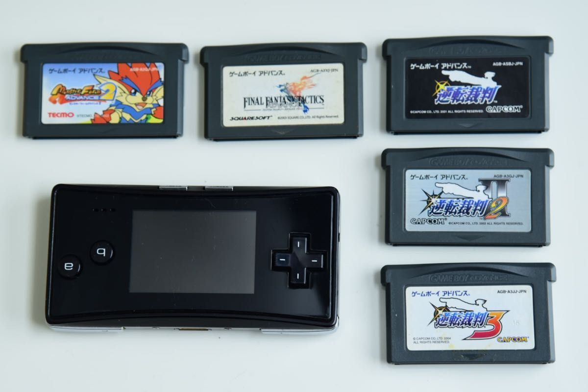 ゲームボーイミクロ　ブラック　 ゲームボーイアドバンスソフト　5種セット　GBA