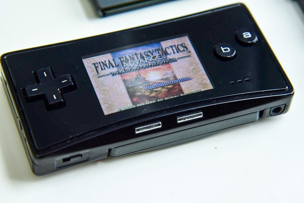 ゲームボーイミクロ　ブラック　 ゲームボーイアドバンスソフト　5種セット　GBA