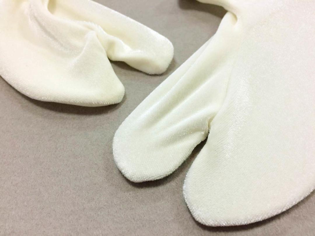 ＊今季残り３点『撫松庵』着物をおしゃれに！ベロア足袋（オフホワイト）小紋・紬によく合います。_画像3