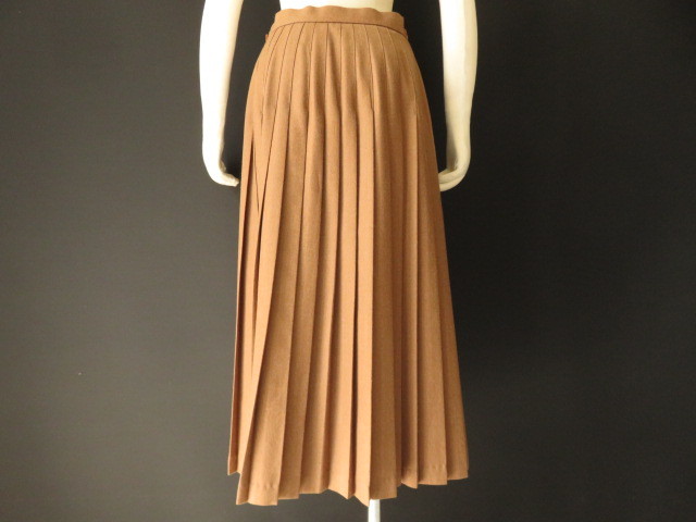 # lining with translation fine quality beautiful goods [ SCAPA ] Scapa high class wool to coil skirt Camel pleat [38]9 number M waist b1946