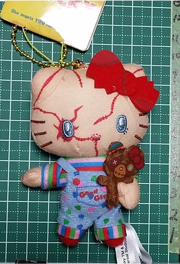 690◇キティ×チャッキーマスコットキーチェーン USJ ハロウィン ホラーナイト 2018 限定 希少 Kitty Chucky ぬいぐるみ Chucky ぬいぐるみ_画像1