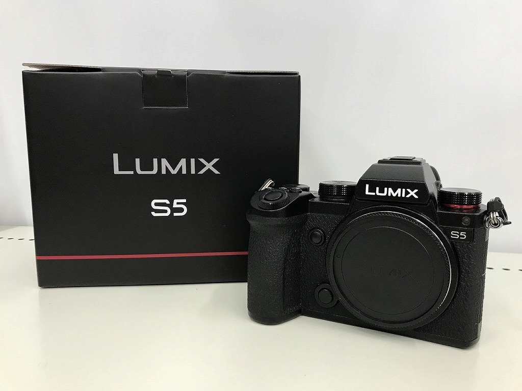 驚きの価格が実現！ パナソニック Panasonic デジタルカメラ Lumix S5