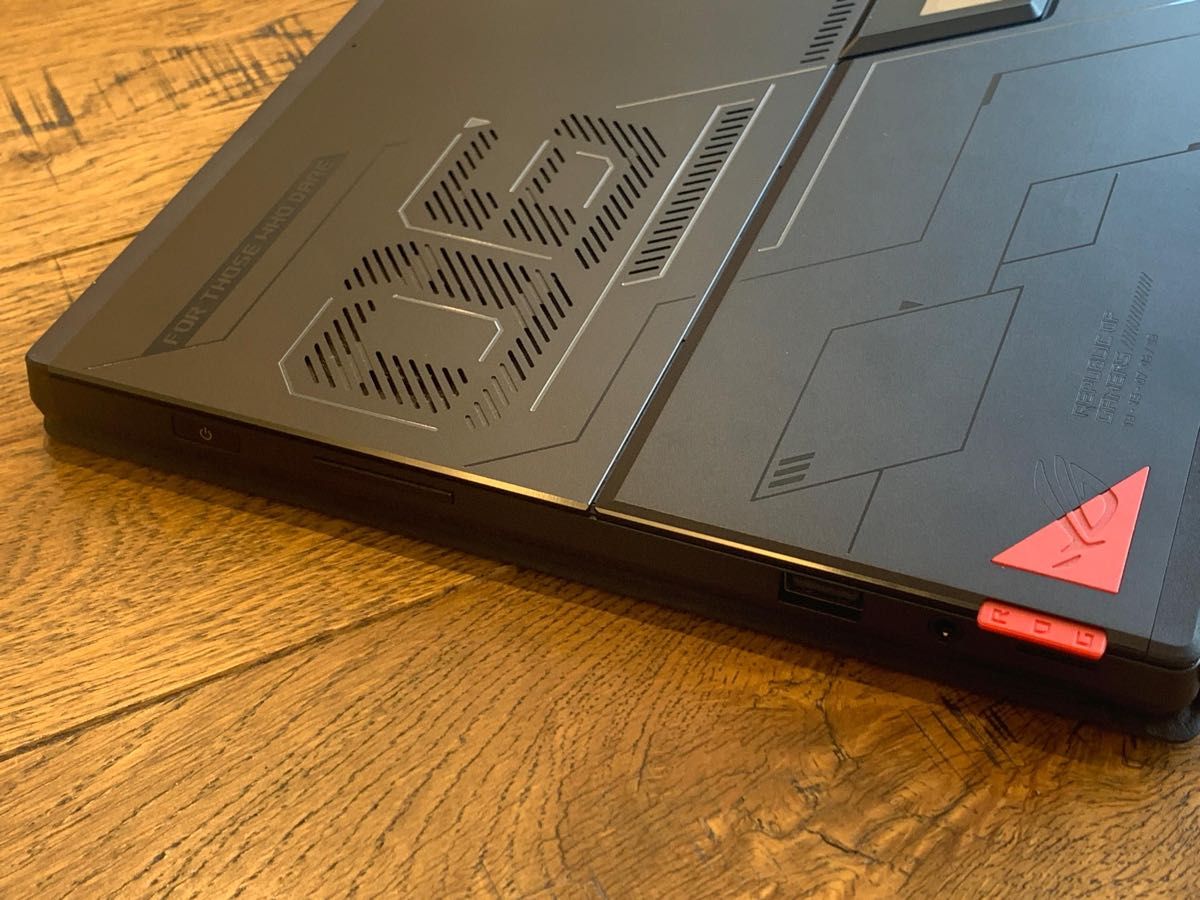 美品 ASUS ROG Flow Z13 GZ301Z ゲーミングタブレットPC RTX3050Ti Core i9-12900H