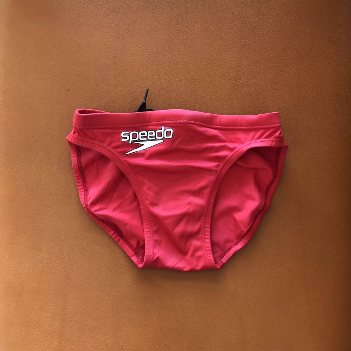 送料込】 競泳 スピード Vパン Mサイズ speedo 競パン競泳用水着