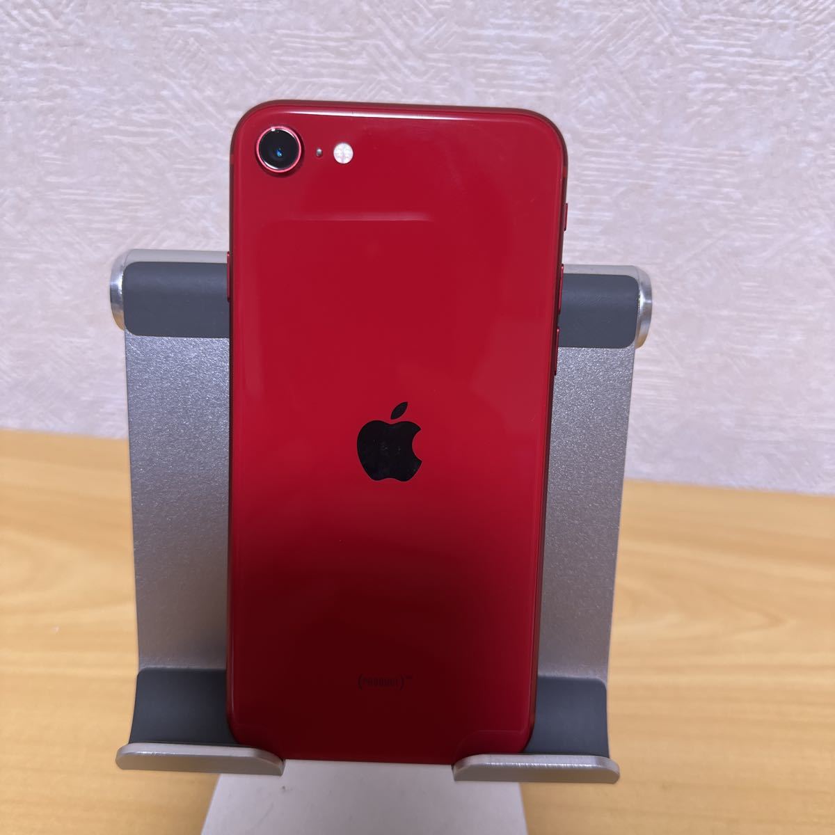 バッテリー100% apple iPhone se2本体 SIMフリー 128GB RED管理番号：65522_画像4