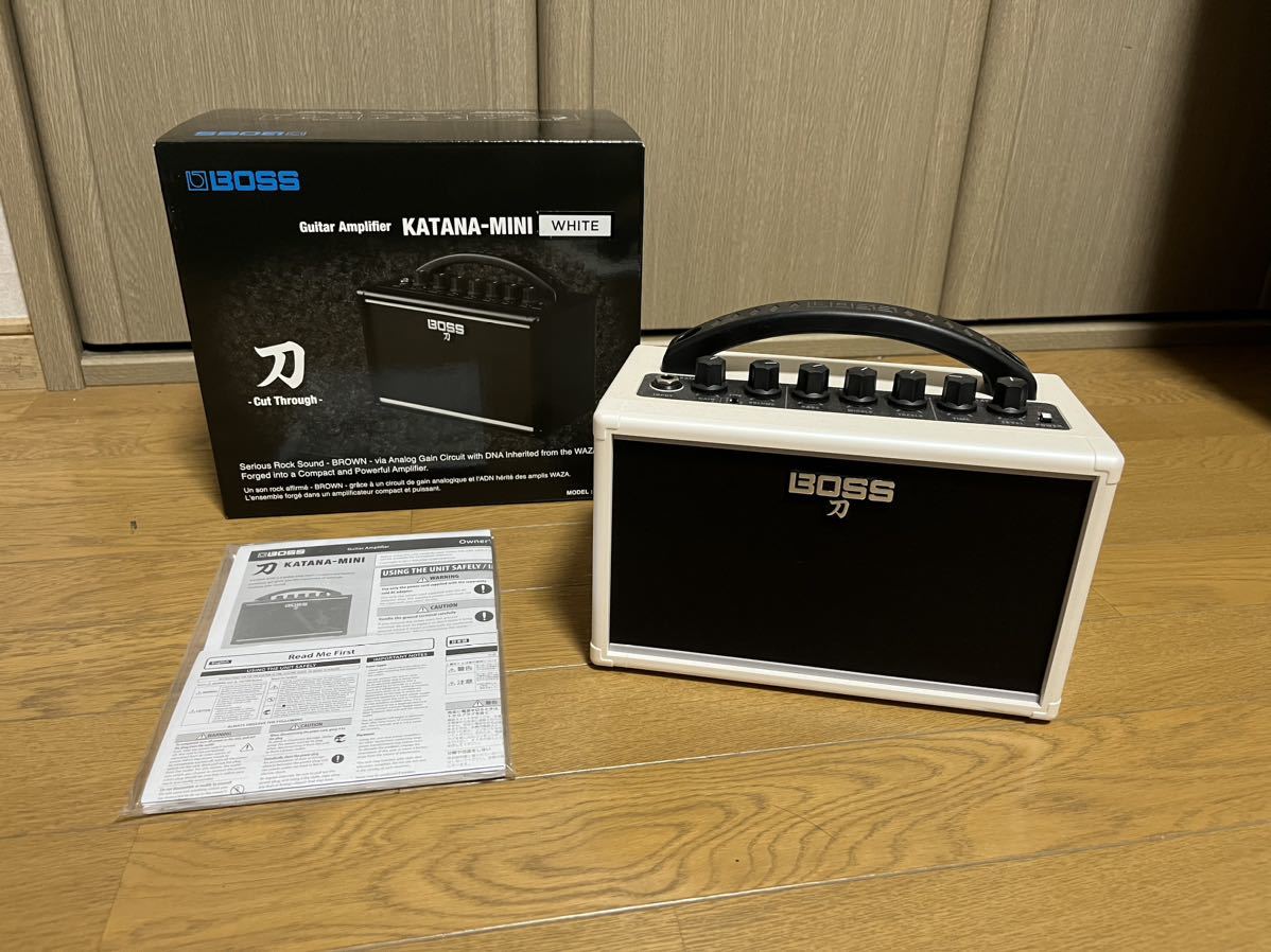 ボスBOSS ギターアンプ刀Guiter Amplifier KATANA-MINI WHITE 白