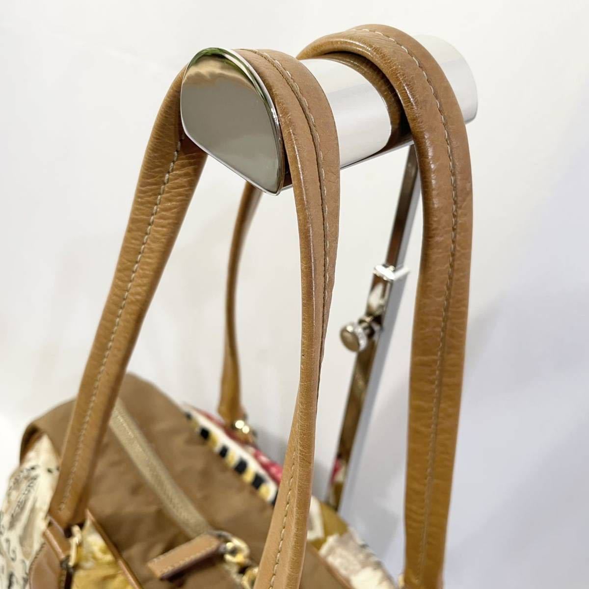 【美品】 正規品 PRADA プラダ トートバッグ ベネチア アート 柄 三角ロゴ 茶色 ブラウン ベージュ ハンドバッグ 肩掛け ネームプレート付