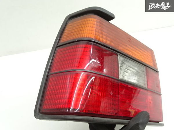  Volkswagen original Jetta 2 tail light tail lamp left right left steering wheel 165945111 165945112 crack less shelves 12-4