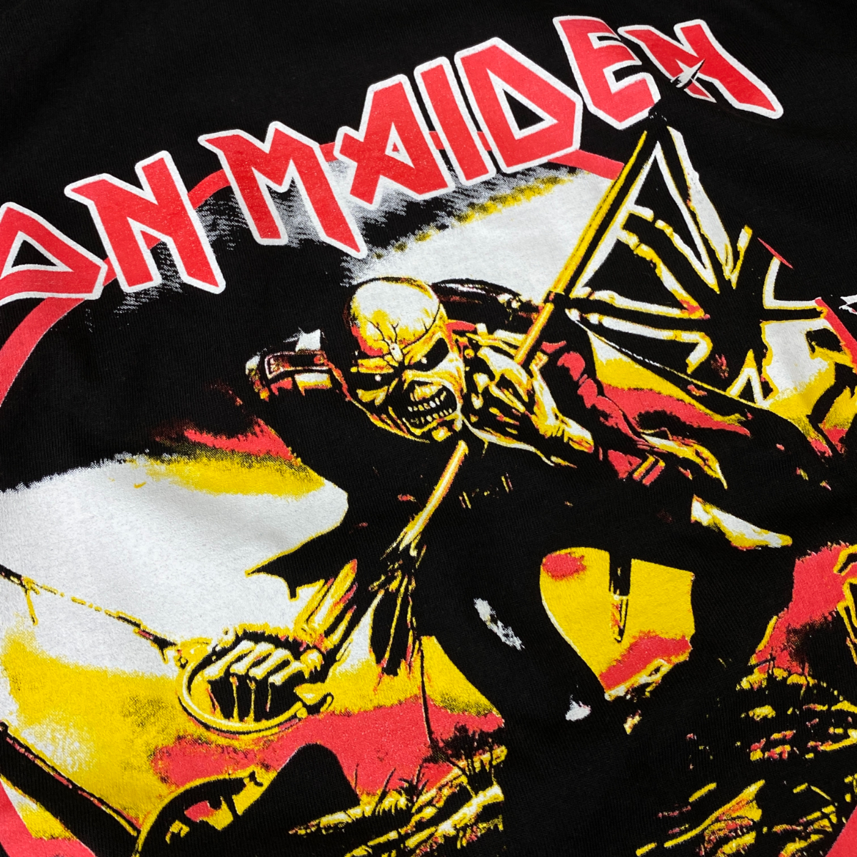 ロサンゼルス発 【L】 Iron Maiden アイアンメイデン 半袖 ヘビーウェイト Tシャツ 黒 バンドT イングランド ヘヴィメタルバンド USA規格_画像2