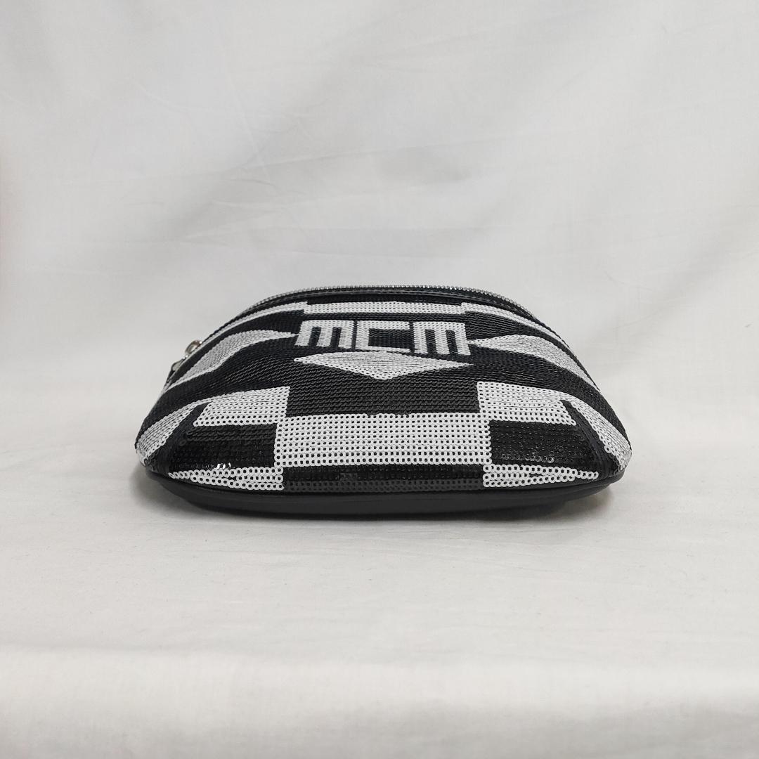 新品 未使用 MCM ゲオ クロコ 定番スパンコールボディバッグ 新品 未使用 MCM ゲオ クロコ 定番スパンコールボディバッグ