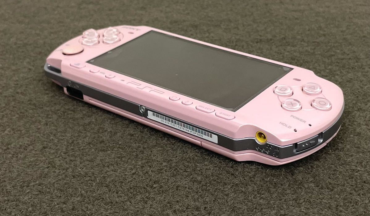 激安な ○美品 SONY PSP 本体 BLOSSOM PINK 1GB メモリーカード